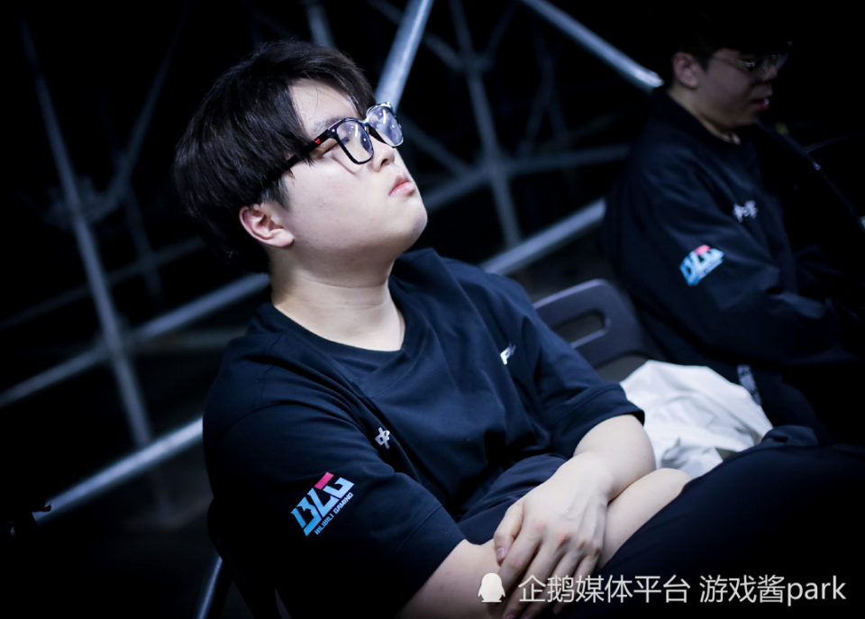 IG绝杀BLG，Ruler开启传奇时刻强强对话成都决赛之夜，让粉丝疯狂欢呼