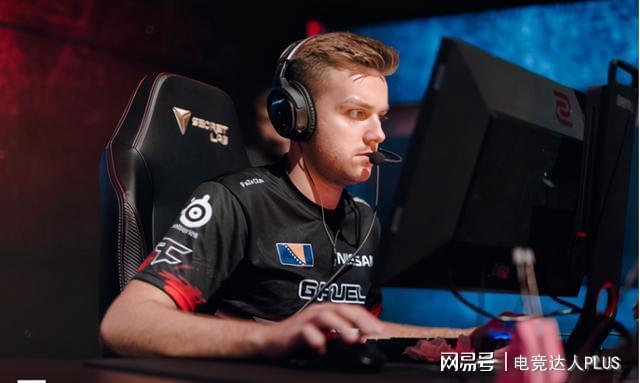 FNC碾压V5,Crisp完成史诗逆转宿命之战小组赛,强势挺进下一轮 FNC碾压V5,Crisp完成史诗逆转宿命之战小组赛,强势挺进下一轮