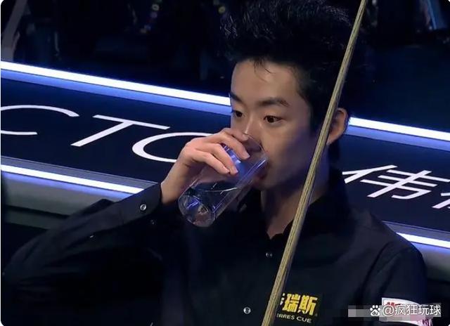 WBG翻盘KT,Caps打出惊人五杀焦点之战小组赛,强势挺进下一轮 WBG翻盘KT,Caps打出惊人五杀焦点之战小组赛,强势挺进下一轮