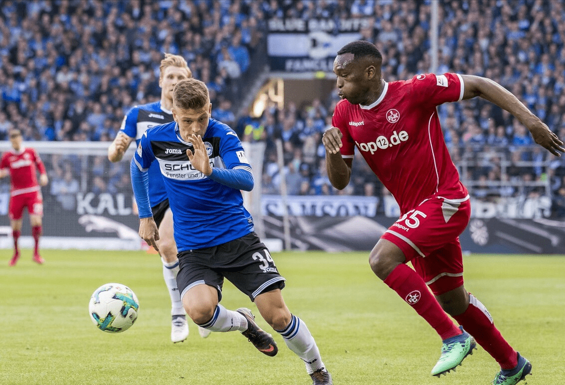 希腊险胜曼城，莱万关键制胜的简单介绍