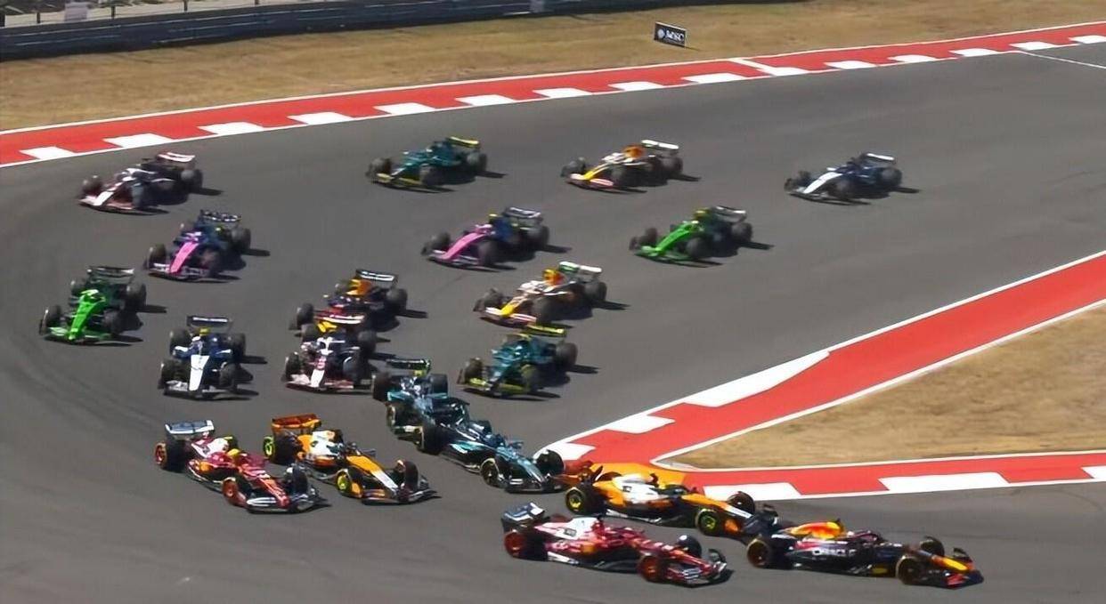 威廉姆斯险胜哈斯车队，诺里斯统治全场