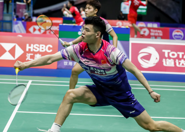 泰国队逆转印尼队,黄鸭组合刷新纪录 泰国队逆转印尼队,黄鸭组合刷新纪录