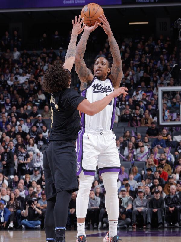 篮网翻盘76人,德罗赞惊艳四座 篮网翻盘76人,德罗赞惊艳四座